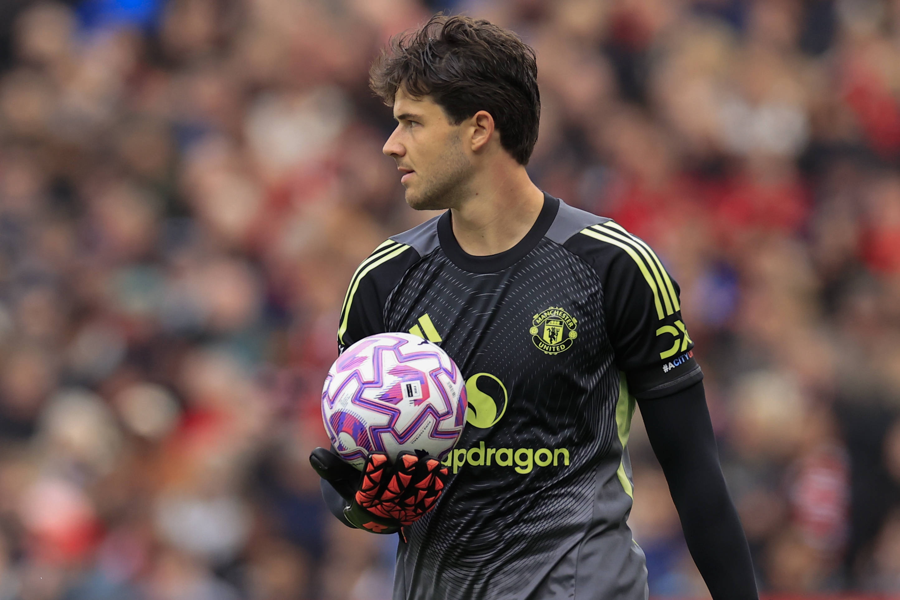 阿媒：斯卡洛尼已经准备好欧美杯初选名单，但是担忧比赛无法进行